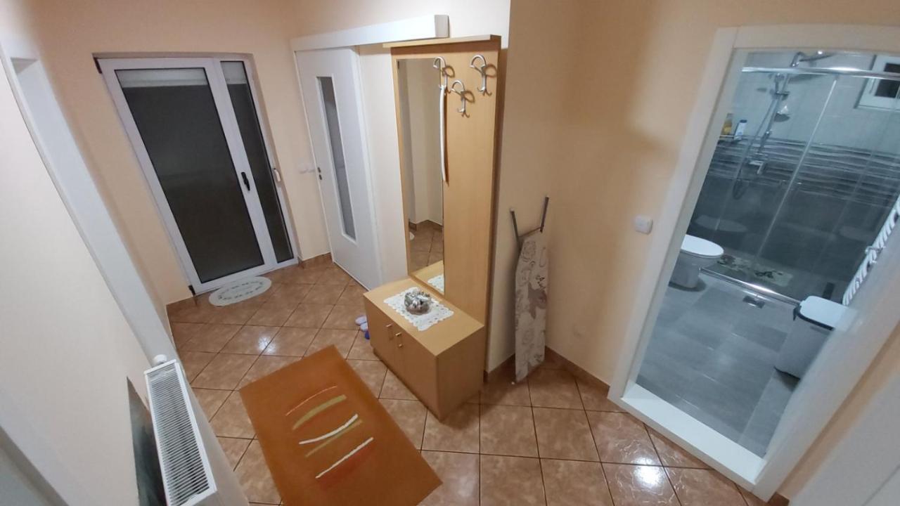 Ferienwohnung Exclusive Paraćin Exterior foto